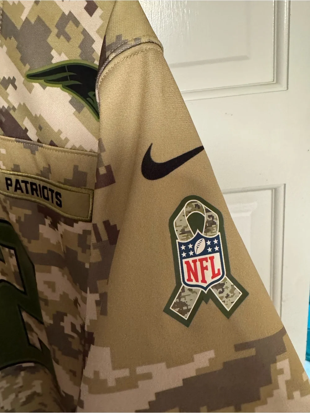Tom Brady New England Patriots #12 Camouflage Football Jersey - Youth Large